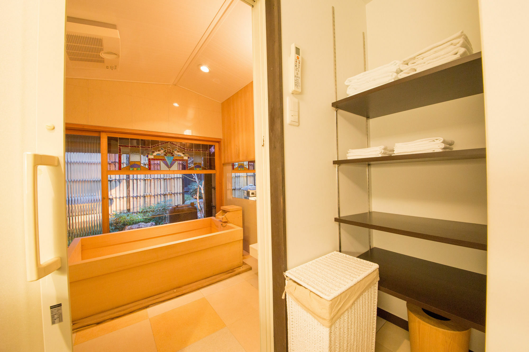 Le Machiya Rokkaku Suite Киото Екстериор снимка