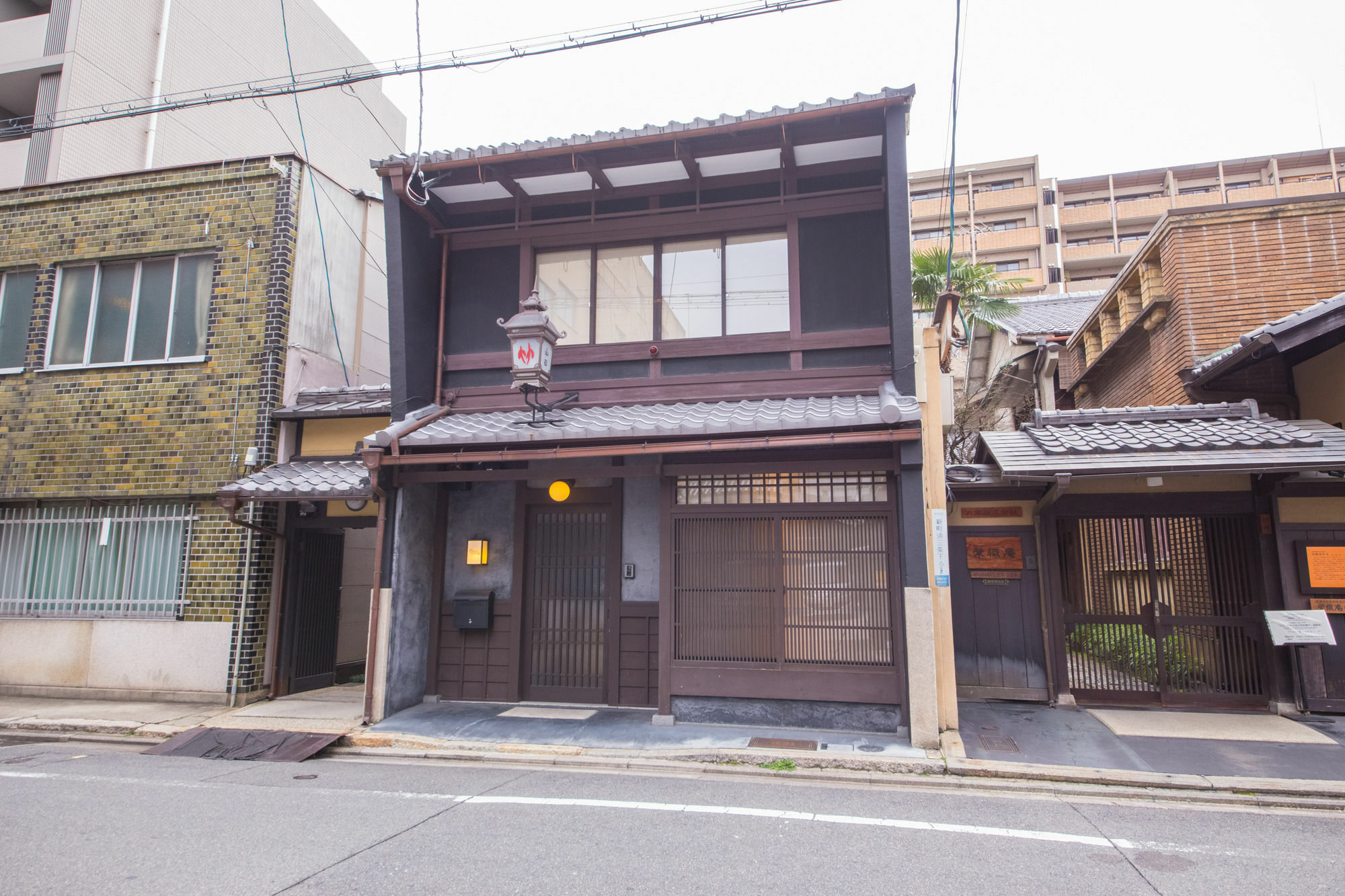 Le Machiya Rokkaku Suite Киото Екстериор снимка